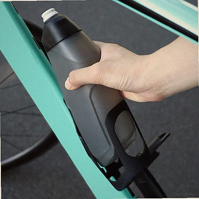 Bike Water Bottle 600ml with Aerodynamic Design and Carbon Fiber Cage Set