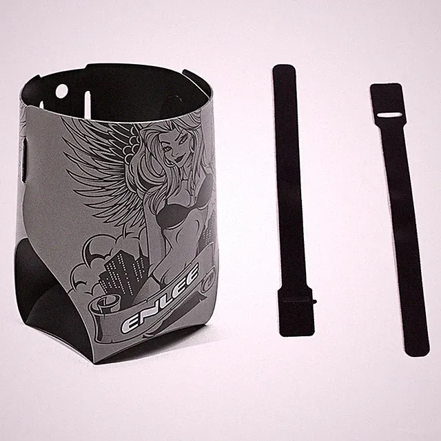 Innovativ Folding Watr Cup Holdr for Bikes Stylish & Practical Design!